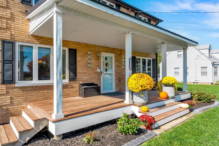 2315 10th Street, East Moline, IL 61244 - #3