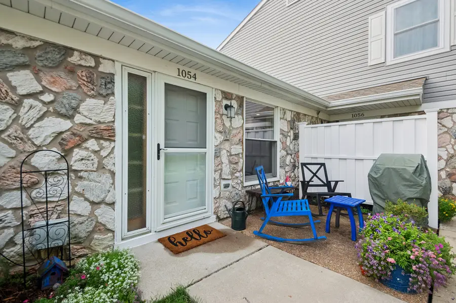 1054 Brunswick Harbor, Schaumburg, IL 60193 - #2