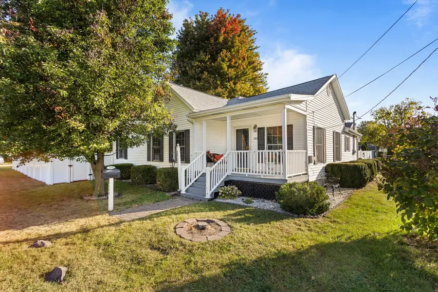 280 S Plum Street, Bement, IL 61813 - #3