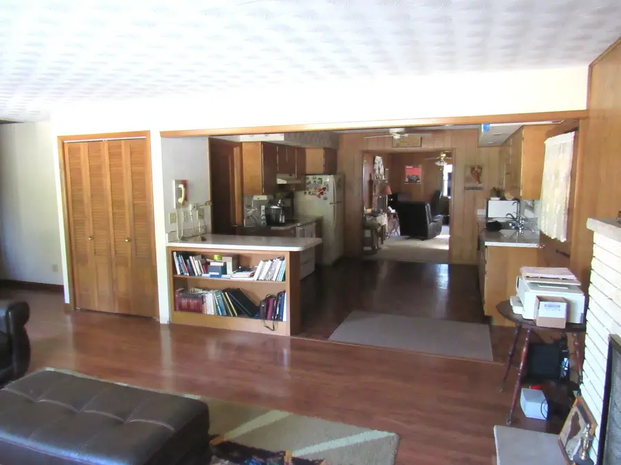 74 Hillcrest Drive, Clinton, IL 61727 - #3