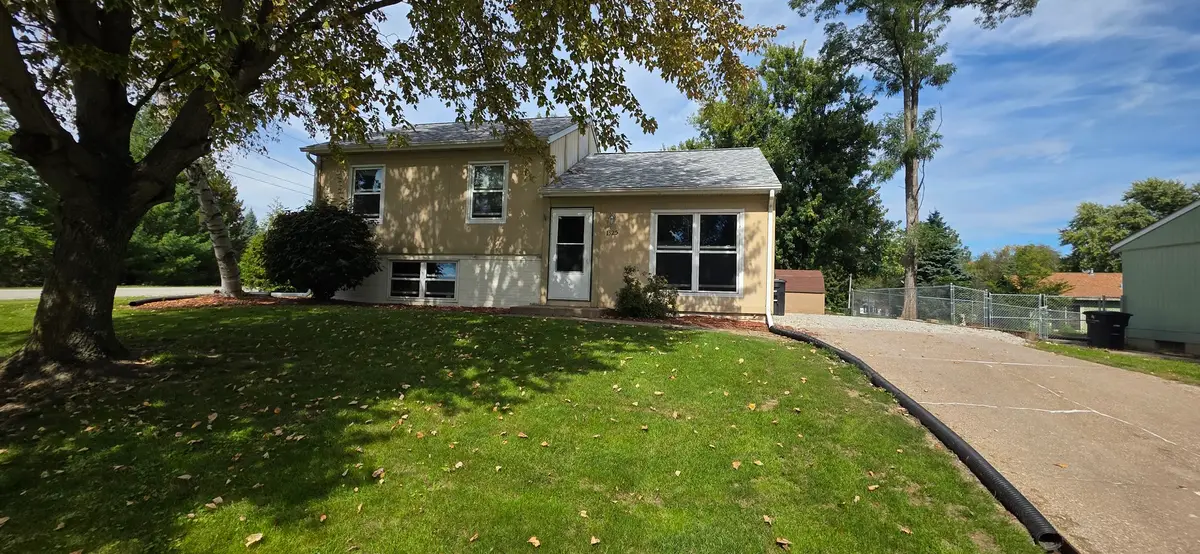 1325 102nd Avenue, Rock Island, IL 61201 - #1