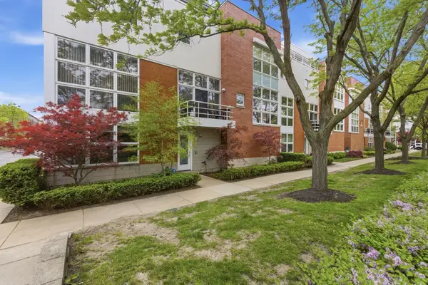 Address Withheld By Seller, Chicago, IL 60657