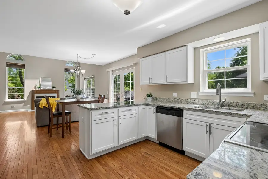 139 N Crooked Lake Lane, Lindenhurst, IL 60046 - #2