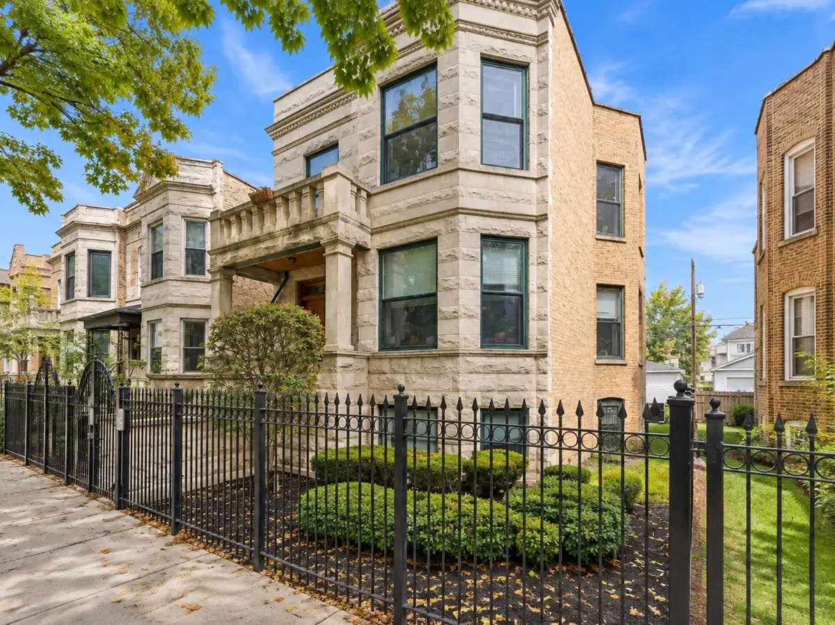 3244 W Potomac Avenue W, Chicago, IL 60651 - #1