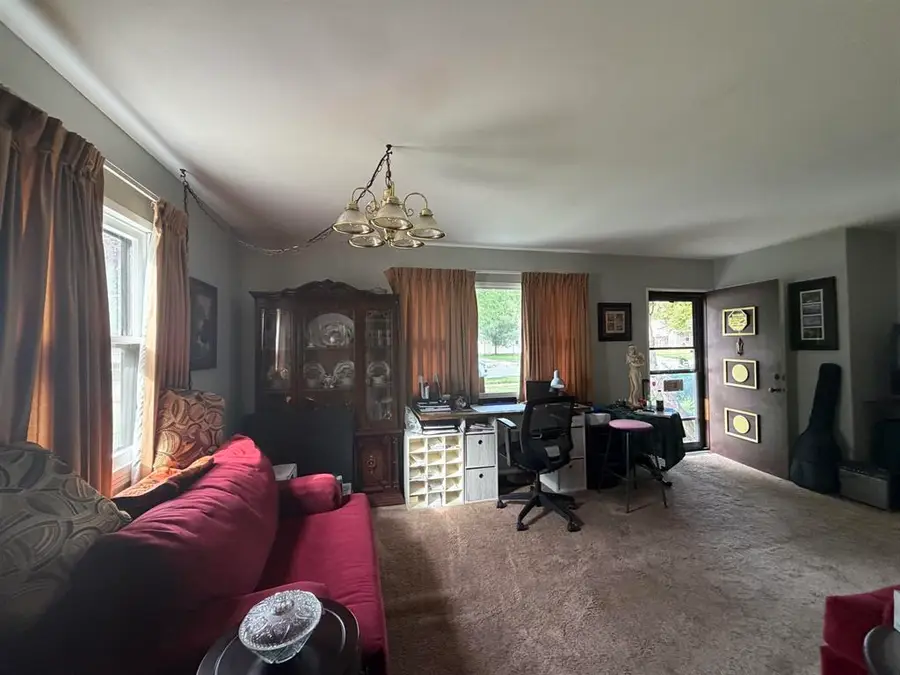 2020 Sauber Avenue, Rockford, IL 61103 - #3