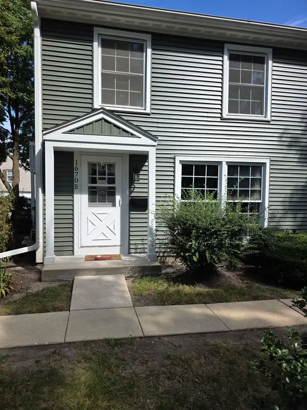 1670 Monticello Court #B, Wheaton, IL 60189