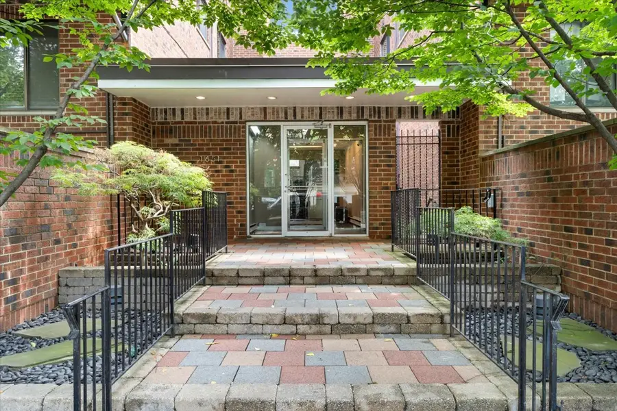 1651 N Dayton Street #104, Chicago, IL 60614 - #2