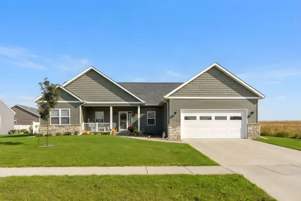 1907 S 5th Street, Eldridge, IA 52748