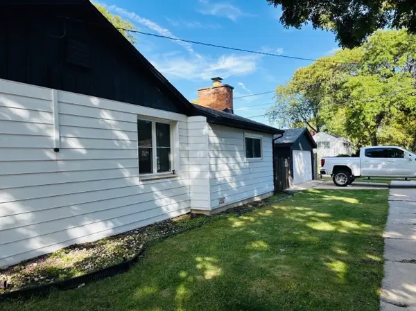 10159 S Kolin Avenue, Oak Lawn, IL 60453