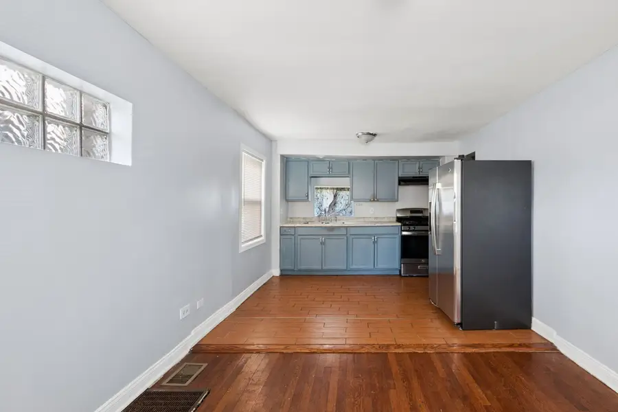 10107 S Paxton Avenue, Chicago, IL 60617 - #2