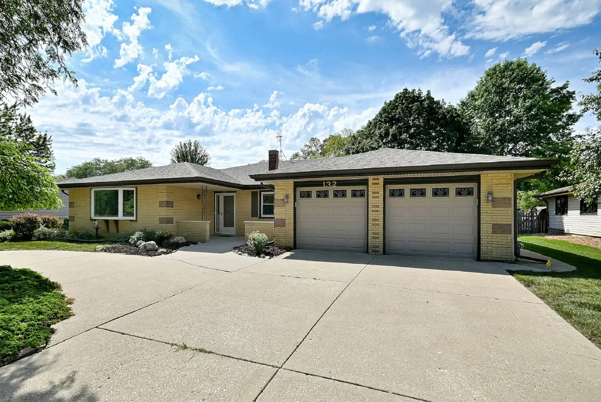 132 S Staffire Drives, Schaumburg, IL 60193 - #1