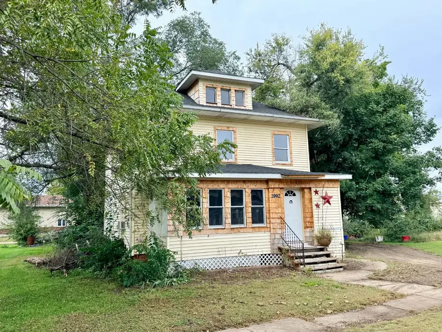 1002 Locust Street, Thomson, IL 61285 - #2