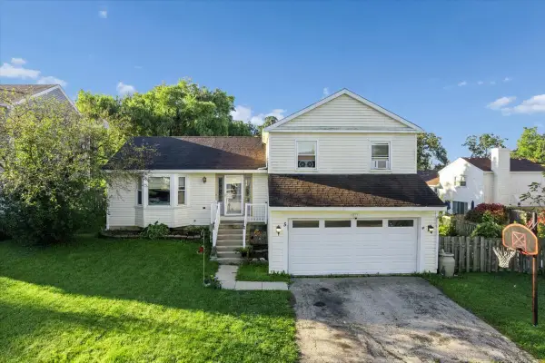 5 Sheffield Court, Streamwood, IL 60107