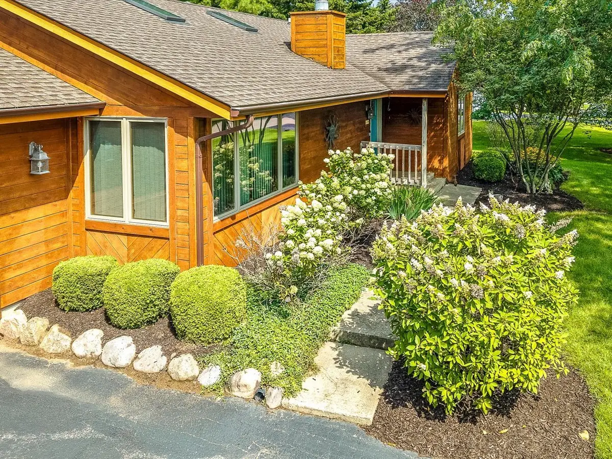 584 Sunnyfield Road, Belvidere, IL 61008 - #1