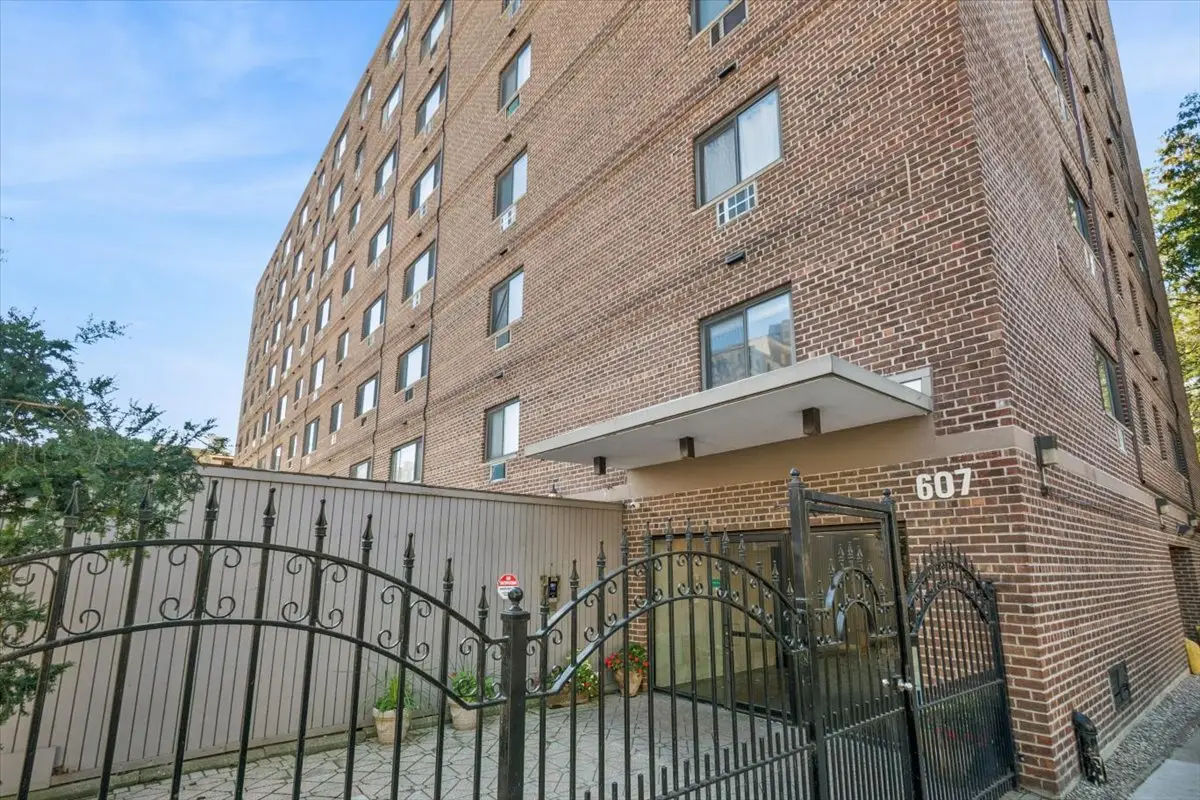 607 W Wrightwood Avenue #809, Chicago, IL 60614 - #1