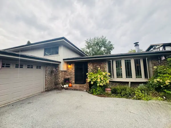 8740 W 99th Street, Palos Hills, IL 60465