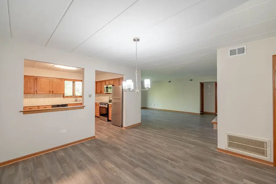 11018 Theresa Circle #2D, Palos Hills, IL 60465 - #2