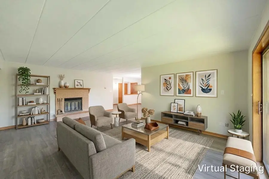 11018 Theresa Circle #2D, Palos Hills, IL 60465 - #3