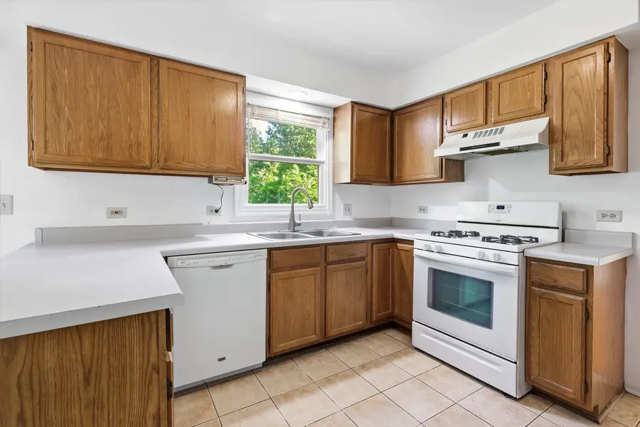 1153 Dovercliff Way, Crystal Lake, IL 60014 - #3