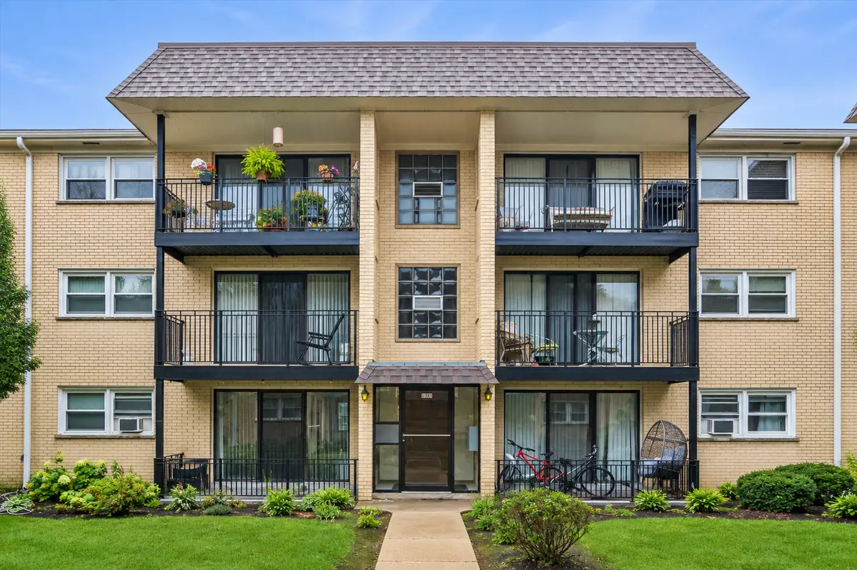 6567 N Harlem Avenue #1W, Chicago, IL 60631 - #1