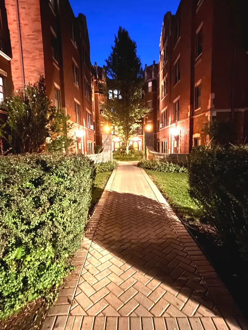 6759 N Artesian Avenue #2G, Chicago, IL 60645 - #2