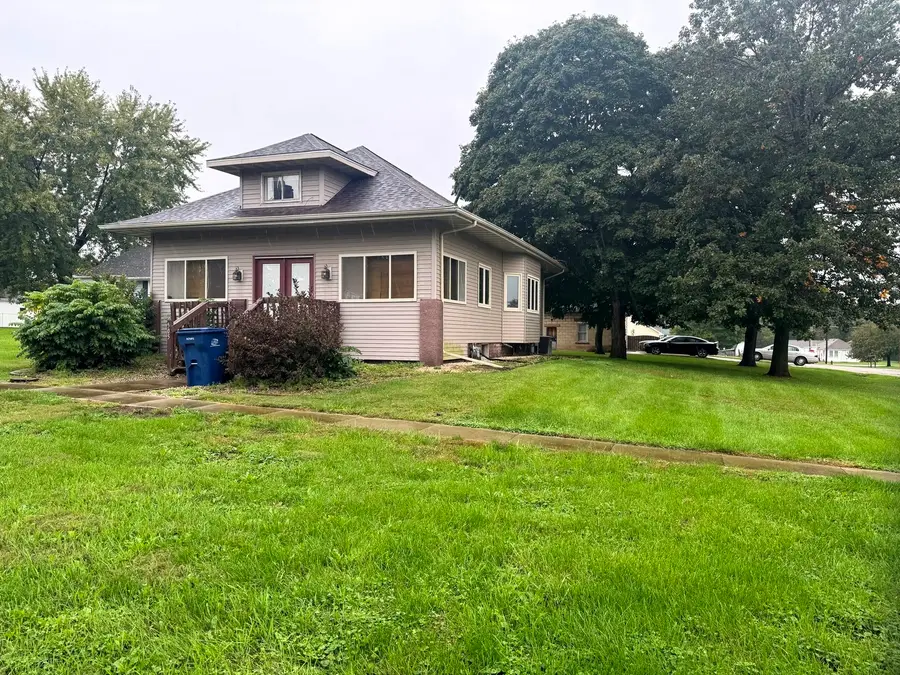 505 S Park Street, Sheffield, IL 61361 - #2