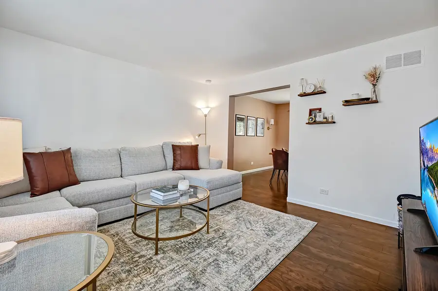 216 Pinewood Lane, Bloomingdale, IL 60108 - #3