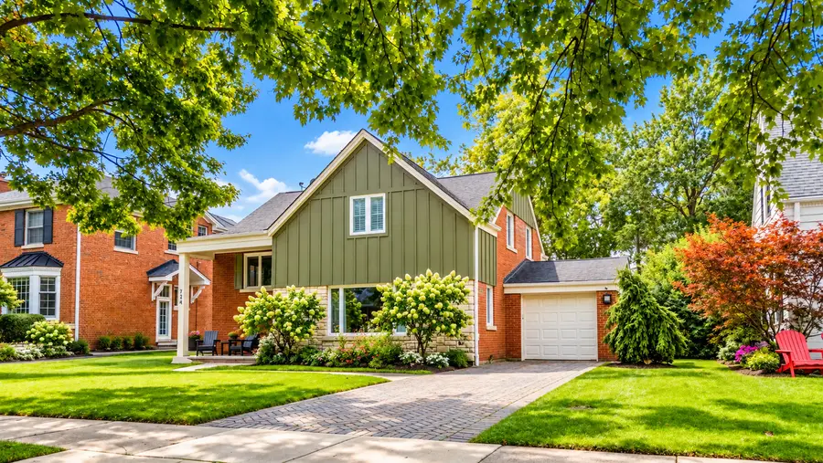724 S Kensington Avenue, La Grange, IL 60525 - #2