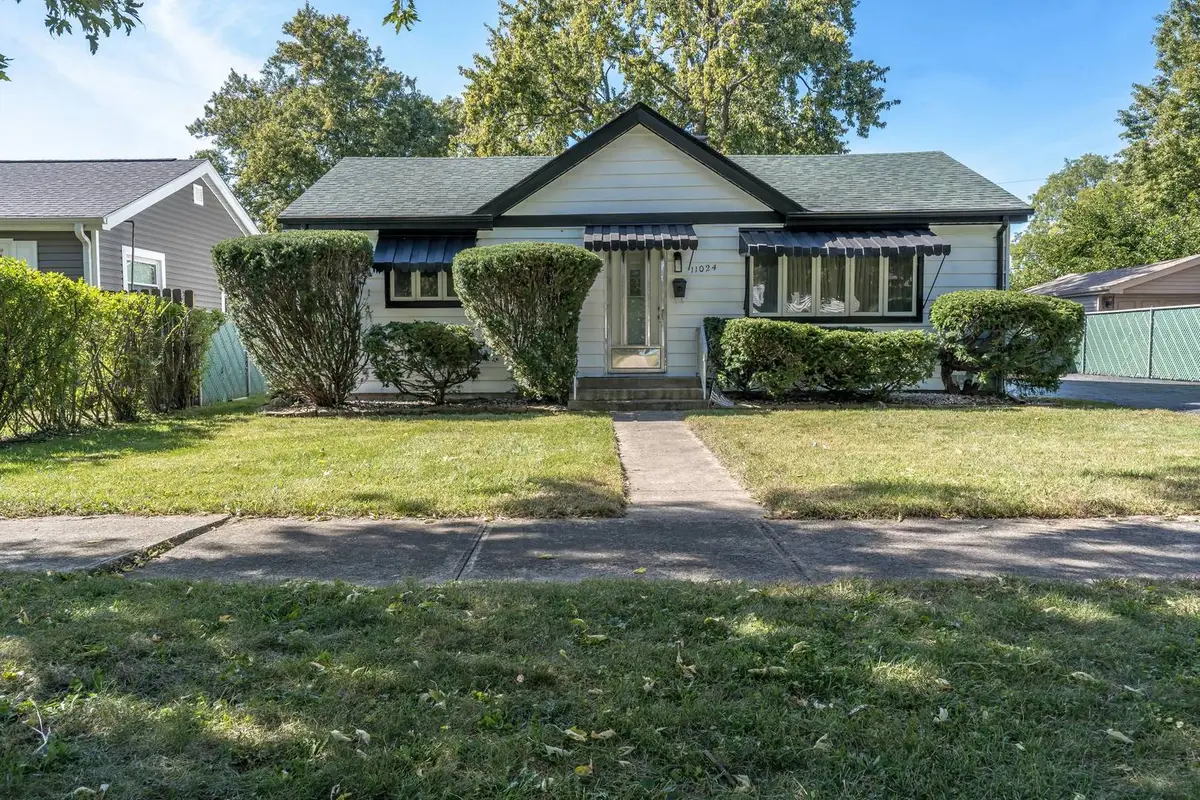 11024 Oxford Avenue, Chicago Ridge, IL 60415 - #1