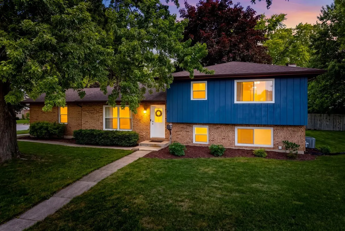5 Redstart Road, Naperville, IL 60565 - #1
