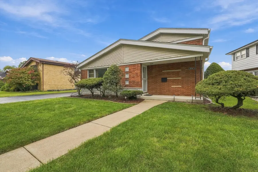 10624 S Kostner Avenue, Oak Lawn, IL 60453 - #2