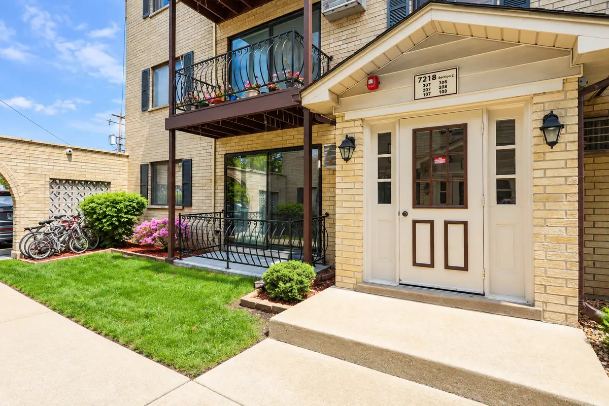 7218 W Wrightwood Avenue #107, Elmwood Park, IL 60707 - #1