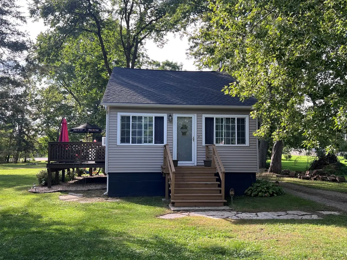 1701 W Low Avenue, McHenry, IL 60050 - #1