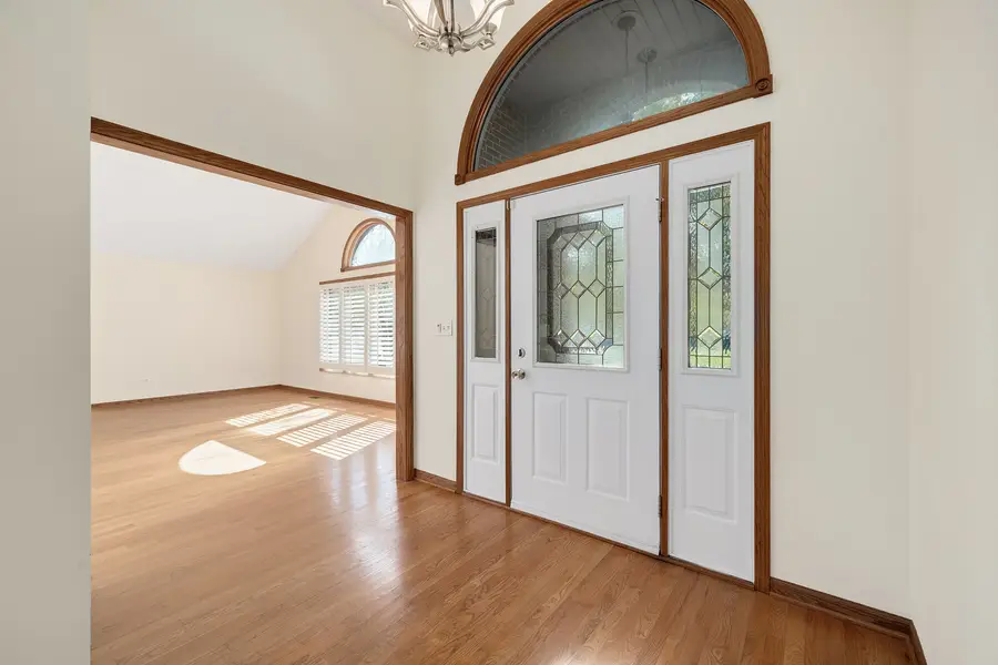 1540 Hillcrest Lane, Woodridge, IL 60517 - #3