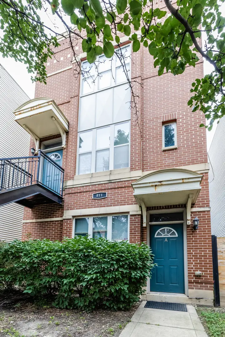 811 S Kedzie Avenue, Chicago, IL 60612 - #1