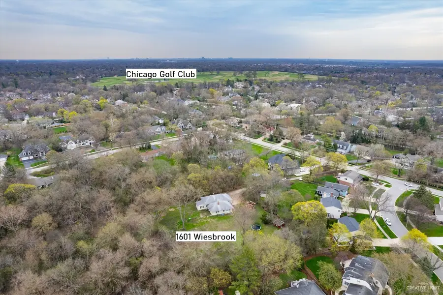 1601 W Wiesbrook Road, Wheaton, IL 60189 - #3