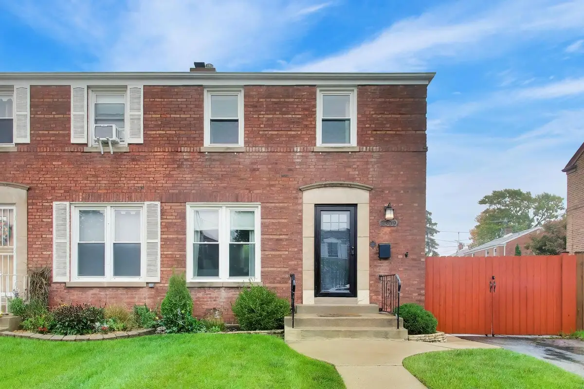 5309 N Oconto Avenue, Chicago, IL 60656 - #1