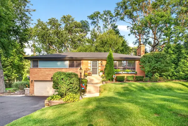 12431 S 76th Avenue, Palos Heights, IL 60463