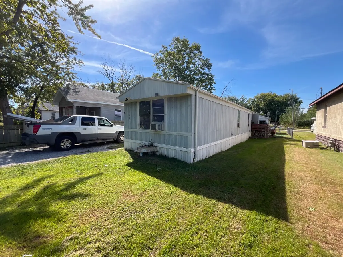 1004 Case Street, Centralia, IL 62801 - #1