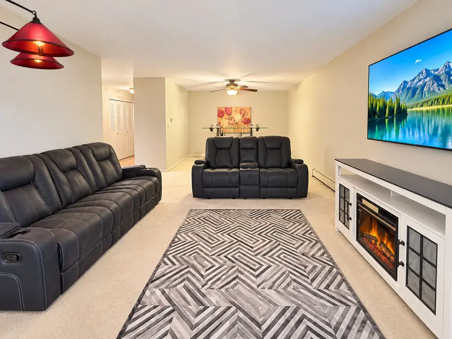 1321 S Finley Road #312, Lombard, IL 60148 - #3