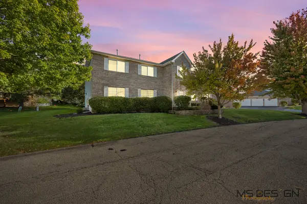 954 Constance Lane #954, Sycamore, IL 60178
