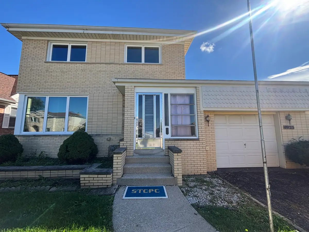 4925 N Odell Avenue, Harwood Heights, IL 60706 - #1