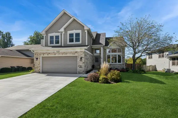 2110 Mulberry Drive, West Chicago, IL 60185