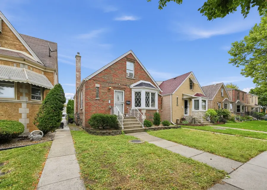 5647 S Keeler Avenue, Chicago, IL 60629 - #2