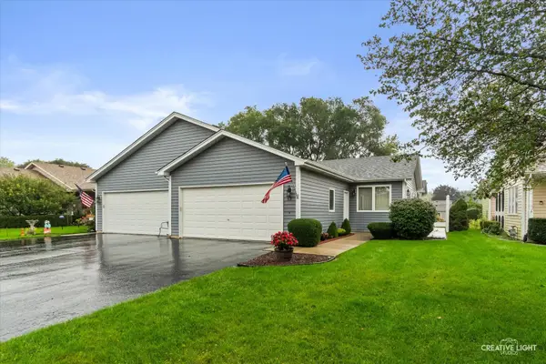 53 Silver Trail, North Aurora, IL 60542