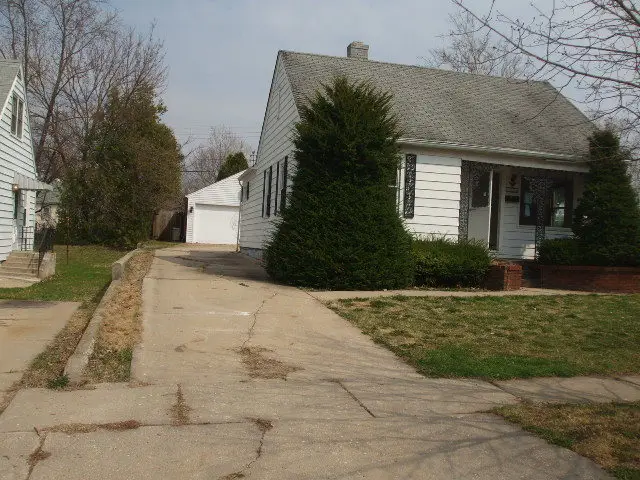 1016 S Independence Avenue, Rockford, IL 61102 - #2