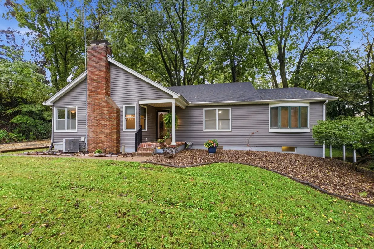 1315 34th Street, Moline, IL 61265 - #1