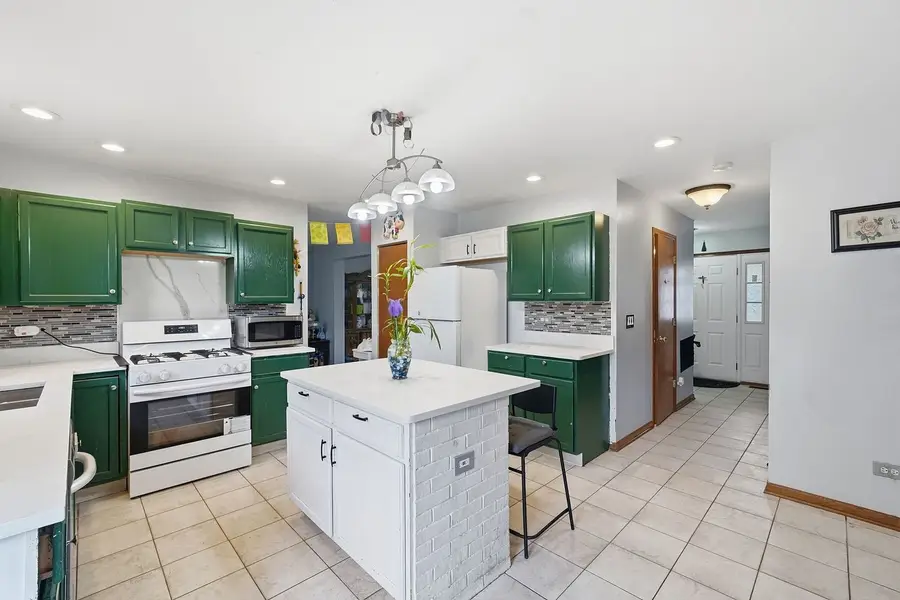 1565 Baytree Drive, Romeoville, IL 60446 - #2