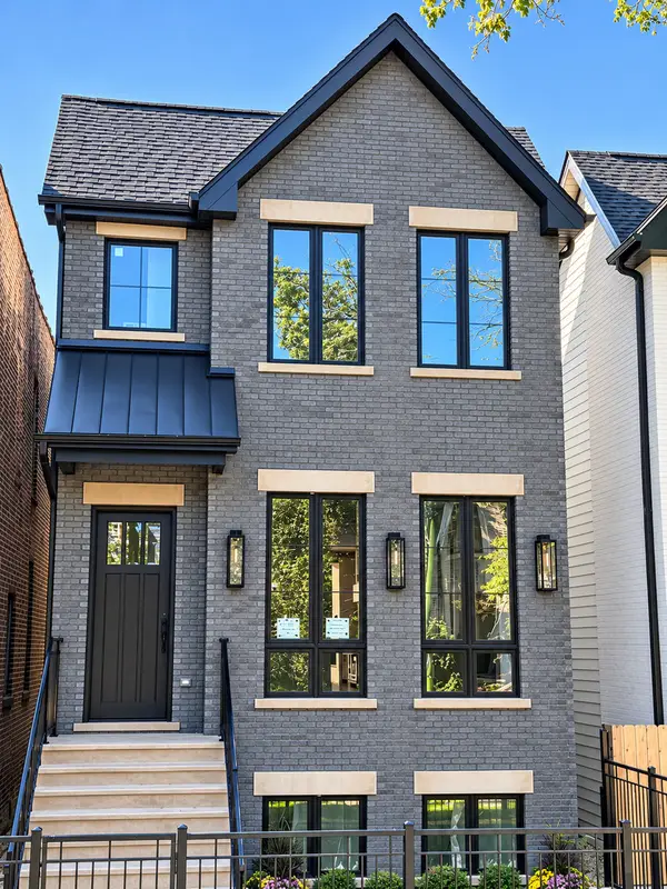 2712 N Magnolia Avenue, Chicago, IL 60614