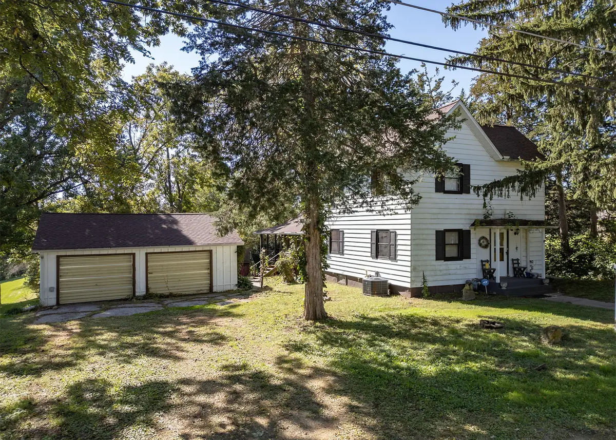 1355 23rd Avenue, Clinton, IA 52732 - #1